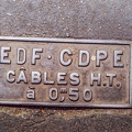 200307d_cables_GTM-manhole-cover-edf-cables-by-E-Girardet.jpg