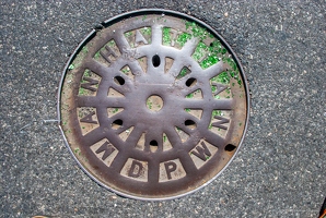 200803 21 DSC 5319-manhole-cover--by-E-Girardet