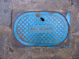 200912 28 IMG 7241-manhole-cover--by-E-Girardet