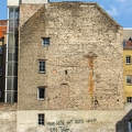 201105_22_IMG_0195-graffiti-on-building-tomorrow-by-E-Girardet.jpg