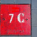 201110_02_DSC_5653-manhole-cover--by-E-Girardet.jpg