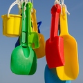 201203_16_DSC_7784-colorful-plastic-beach-toys-hanging-by-strings-by-E-Girardet.jpg
