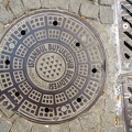 201209_01_DSC_2279-manhole-cover--by-E-Girardet.jpg