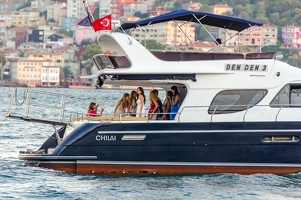 201209 01 DSC 2324-luxury-yacht-ladies-bosporus-by-E-Girardet