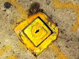 201210 01 IMG 4921-manhole-cover--by-E-Girardet