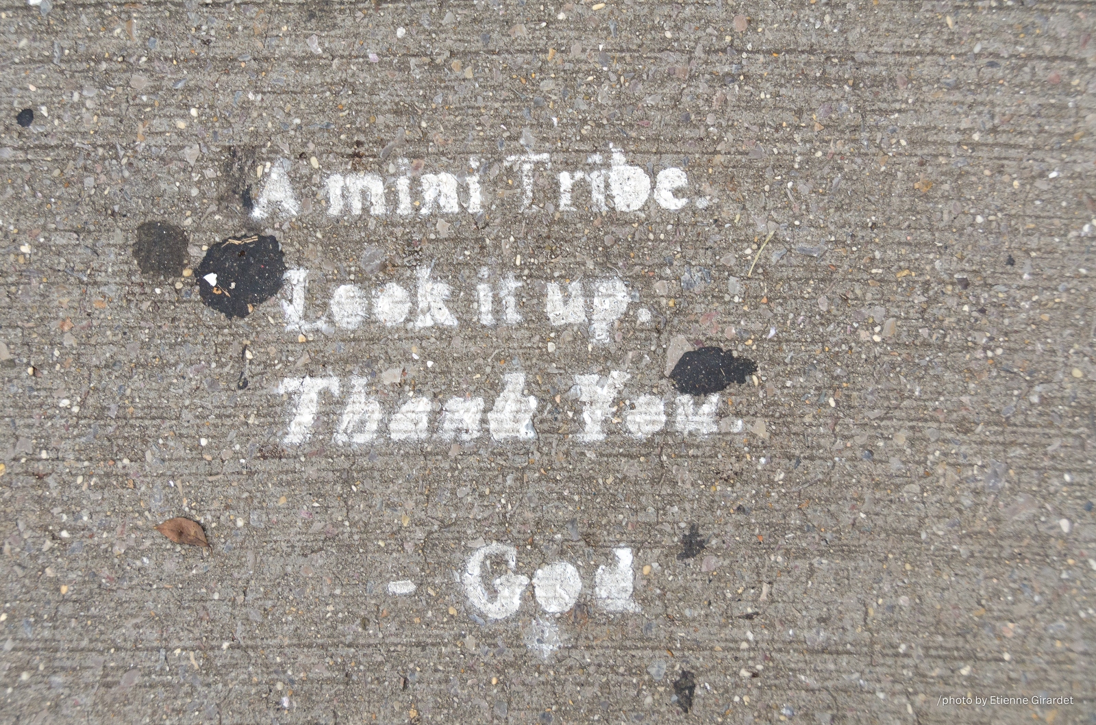 201210_03_DSC_3001-text-on-concrete-about-by-E-Girardet.jpg
