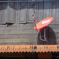 201311_24_IMG_6629-satellite-dish-wooden-house-by-E-Girardet.jpg