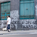 201307_20_DSC7623-person-walks-dog-past-by-E-Girardet.jpg