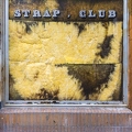 201308_08_IMG_4675-strap-club-sign-on-boarded-window-by-E-Girardet.jpg