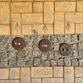 201504_10_IMG_3344-manhole-cover--by-E-Girardet.jpg