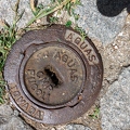 201508_07_DSC04011-manhole-cover--by-E-Girardet.jpg