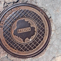 201608_06_DSC08242-manhole-cover--by-E-Girardet.jpg