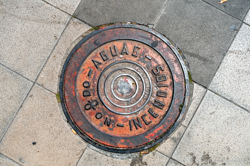 201704_14_DSC00026-manhole-cover--by-E-Girardet.jpg