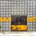 201704_17_IMG_3964-manhole-cover--by-E-Girardet.jpg