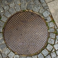201706_03_IMG_4706-manhole-cover--by-E-Girardet.jpg