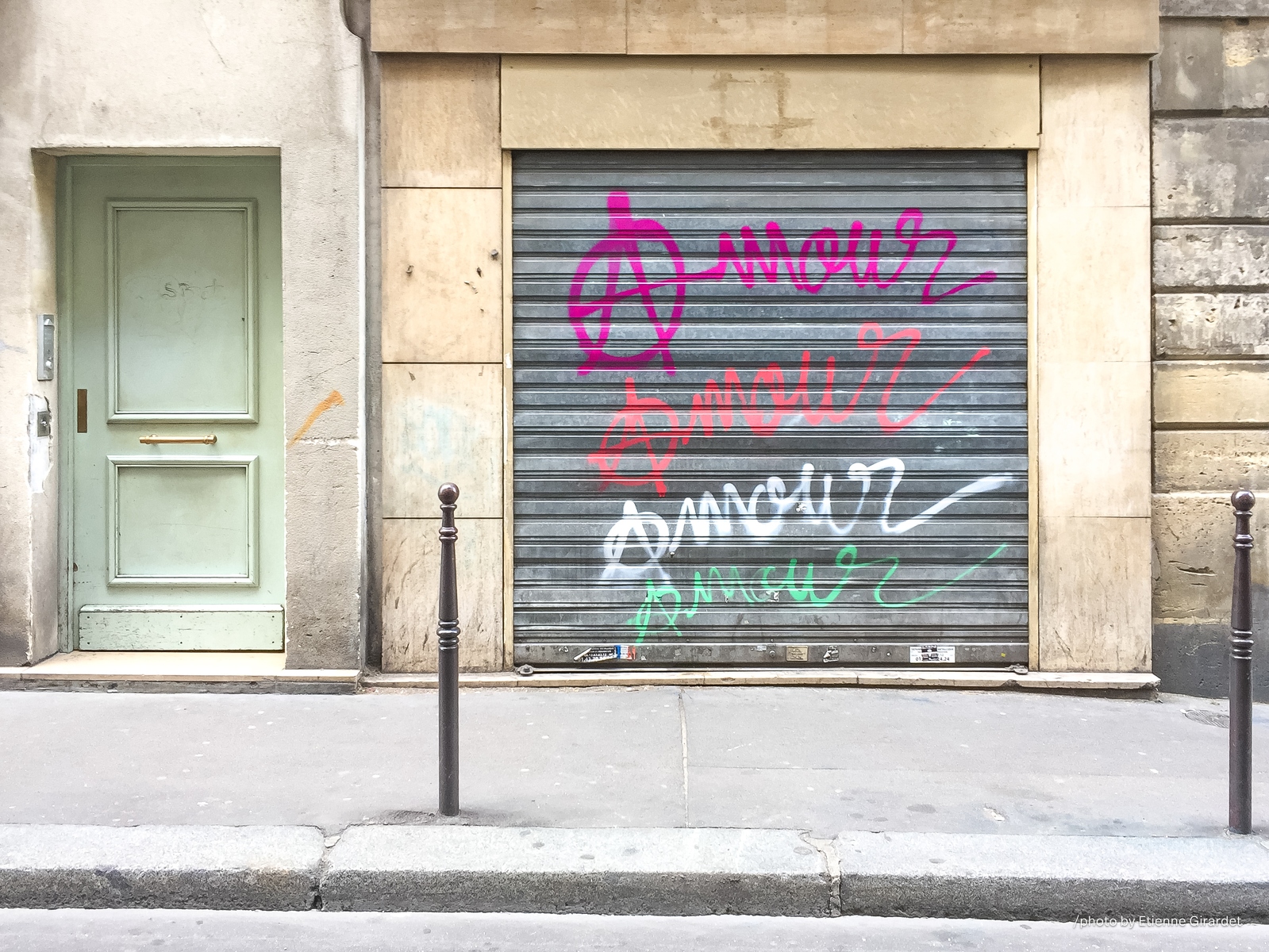 201706_07_IMG_4927-graffiti-covered-storefront-door-and-window-by-E-Girardet.jpg