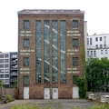 201807_05_RXX0165-text-on-building-english-by-E-Girardet.jpg