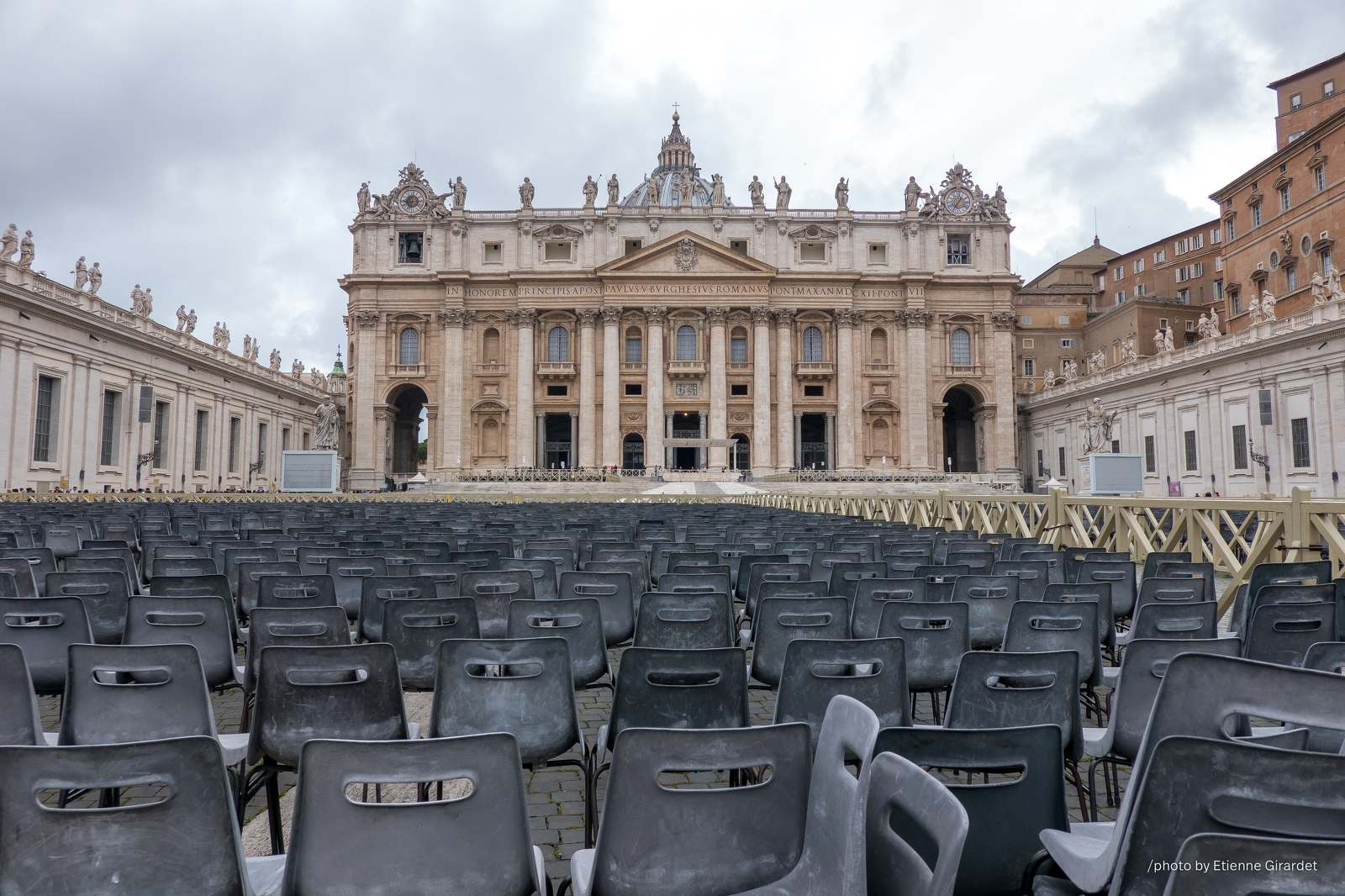 201905_18_RXX03925-chairs-peters-cathedral-rome-by-E-Girardet.jpg
