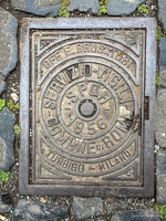 201905 20 IMG 4065-manhole-cover--by-E-Girardet