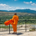 201907_09_RXX05939-buddhist-monch-landscape-orange-by-E-Girardet.jpg