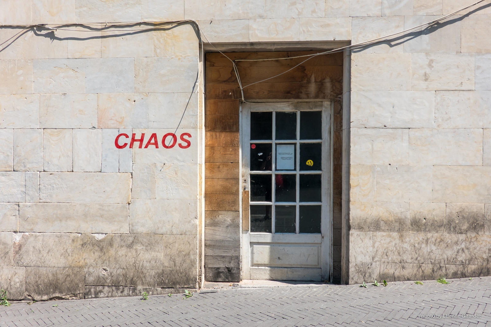 201907_16_RXX06749-chaos-typography-door-by-E-Girardet.jpg