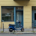 201908_24_RXX07079-blue-scooter-and-bicycle-by-E-Girardet.jpg