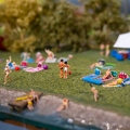 201910_15_RXX08085-tiny-people-outdoor-pool-by-E-Girardet.jpg