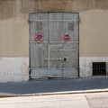 202110_16_RXX00878-garage-door-street-signs-by-E-Girardet.jpg