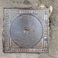 202110_19_IMG_9739-manhole-cover--by-E-Girardet.jpg