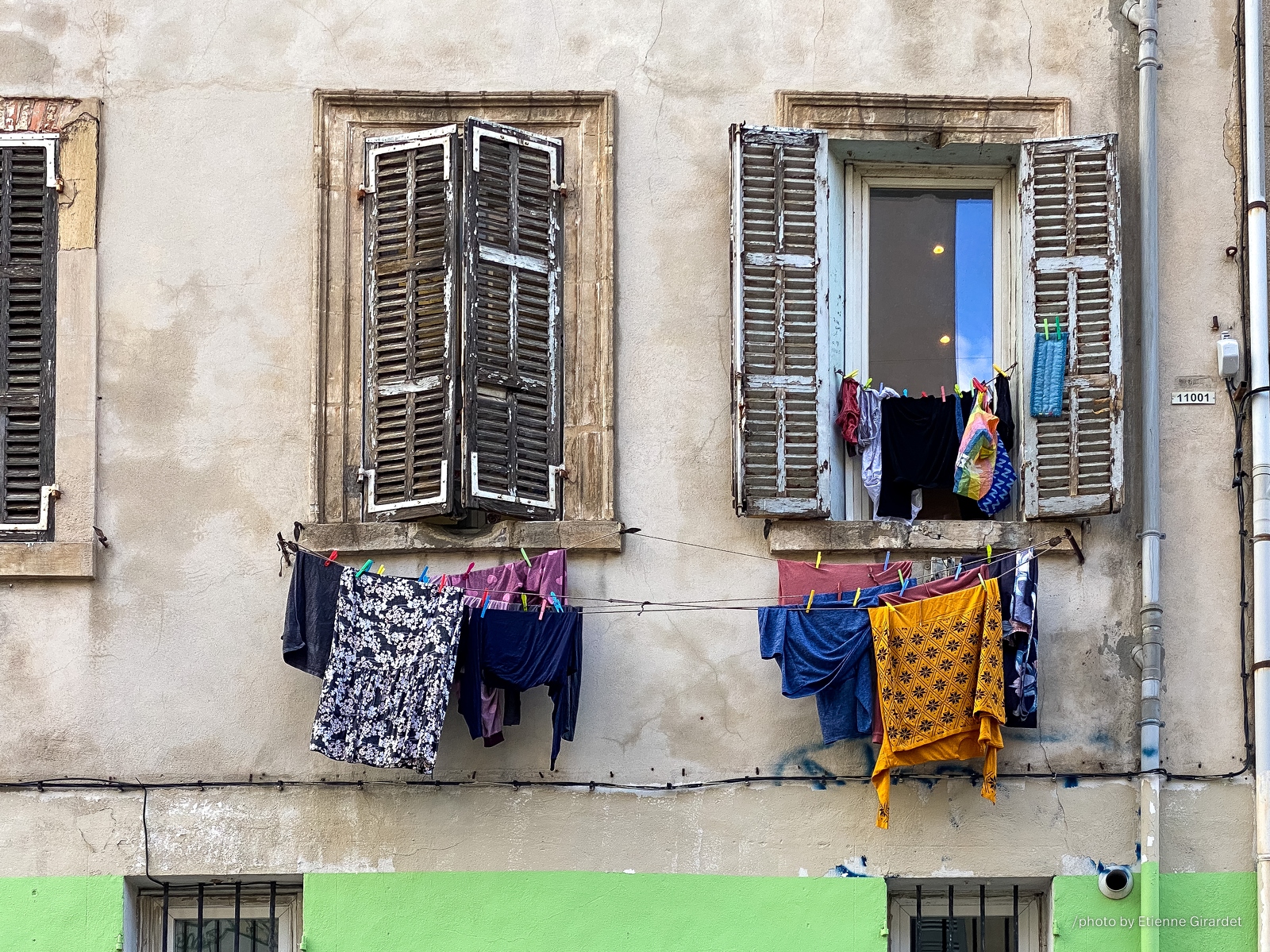 202204_23_IMG_1298-clothesline-window-laundry-house-by-E-Girardet.jpg