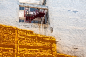 202207 11 RXX01723-house-yellow-fire-stairs-by-E-Girardet