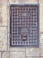 202207 19 IMG 2597-manhole-cover--by-E-Girardet