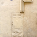 202301_29_IMG_5018-beige-wall-pipes-door-number-20-by-E-Girardet.jpg