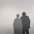 202301_15_IMG_4801-blurred-shadows-of-two-people-by-E-Girardet.jpg