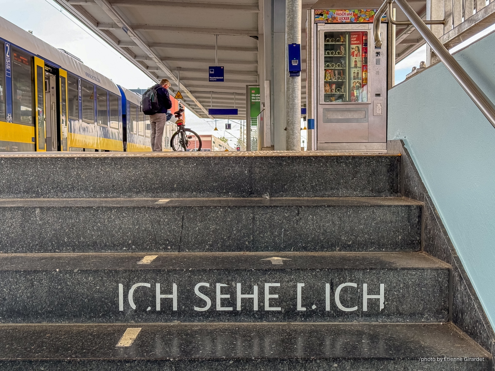 202309_28_IMG_7641-ich-written-on-station-by-E-Girardet.jpg