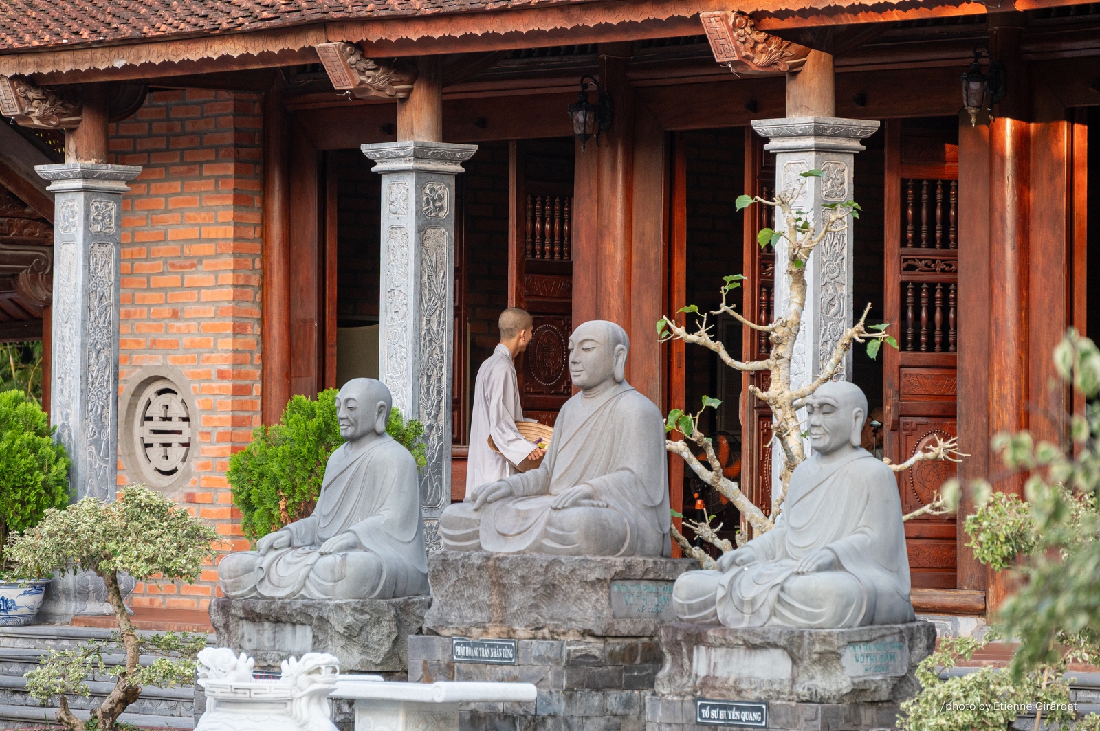 202312_16_ZZ63881-buddhist-statues-in-temple-garden-by-E-Girardet.jpg